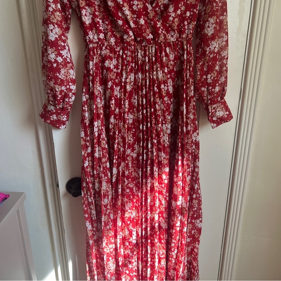 Indigo Rose Long Sleeve Pleated Maxi Dress Red Floral Print - Picture 3 of 8
